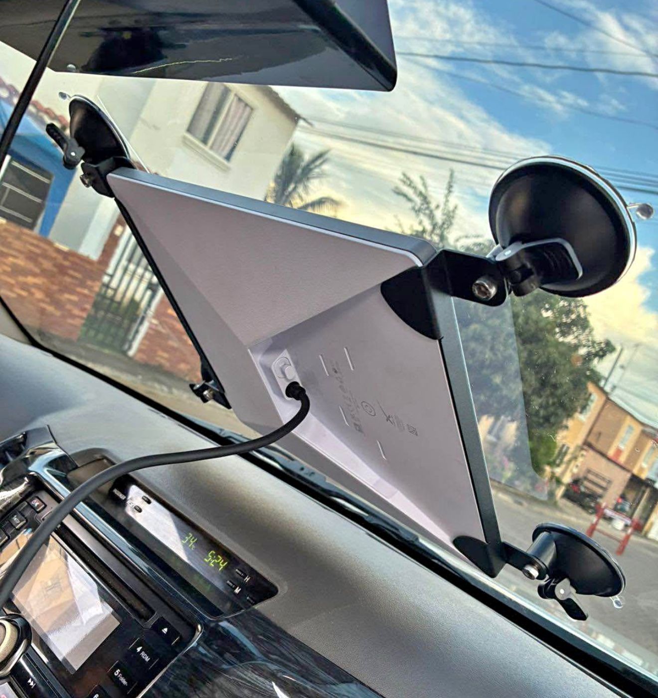 Soporte de ventosas para instalación vehicular de antena Starlink